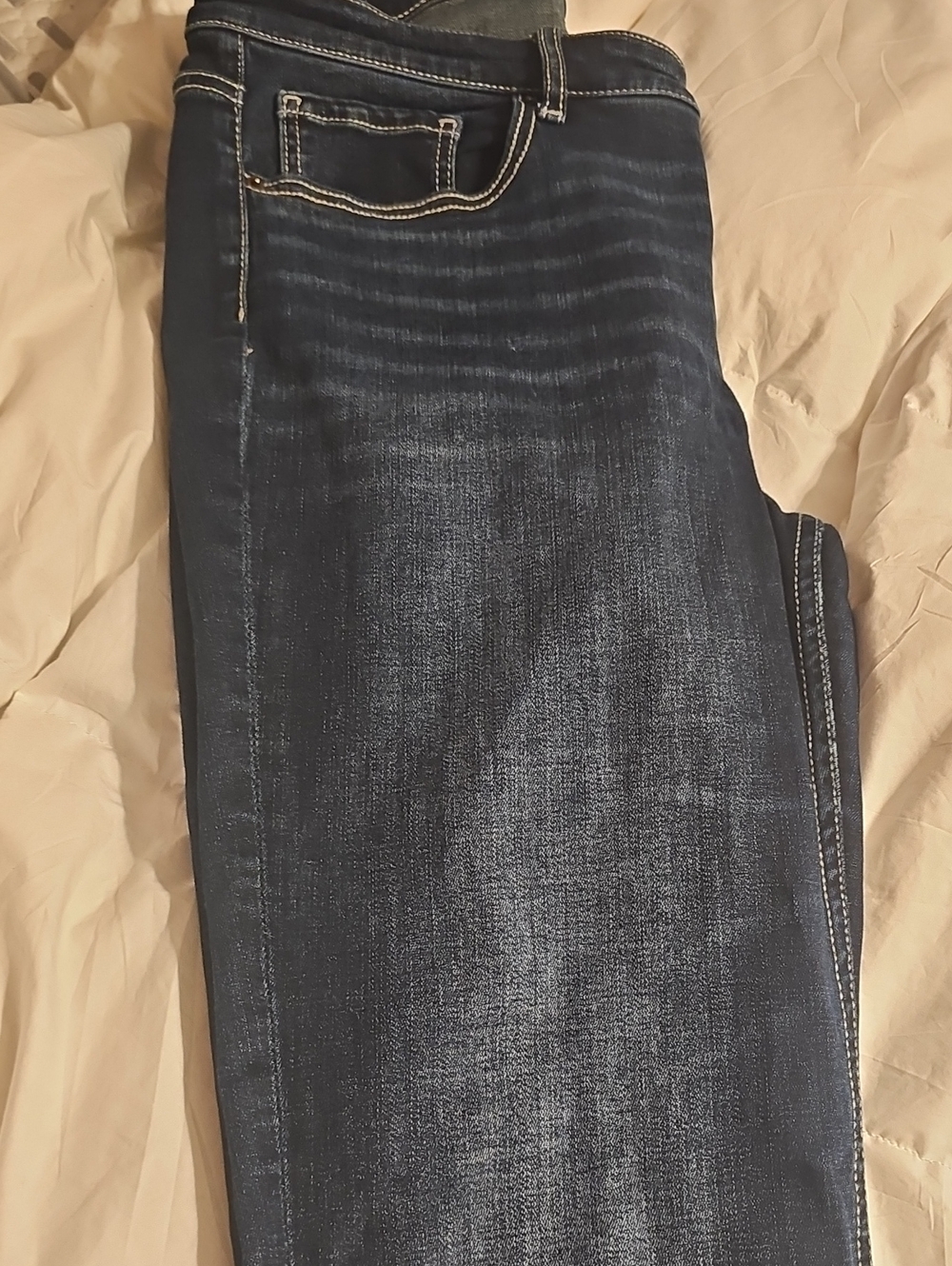 BKE Women's Dark Blue Stretch Jeans with Contrast Stitching - Picture 6 of 6